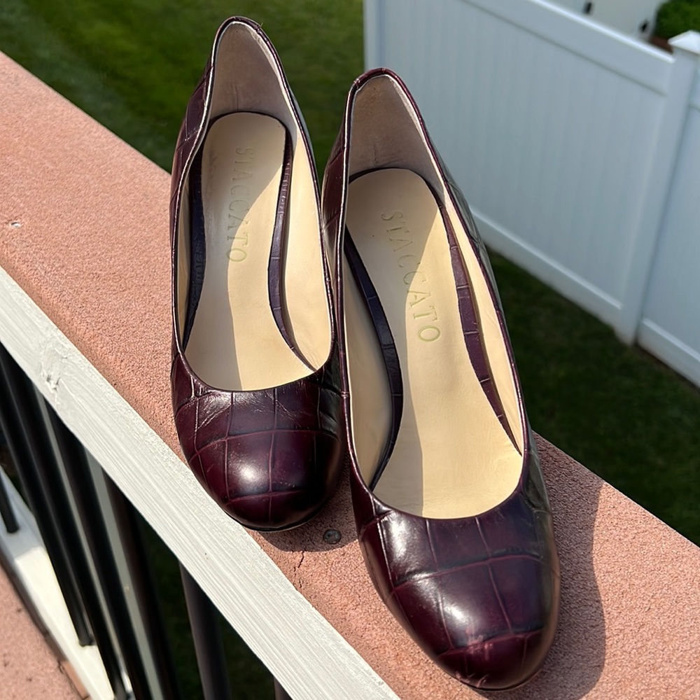Red bottom pumps